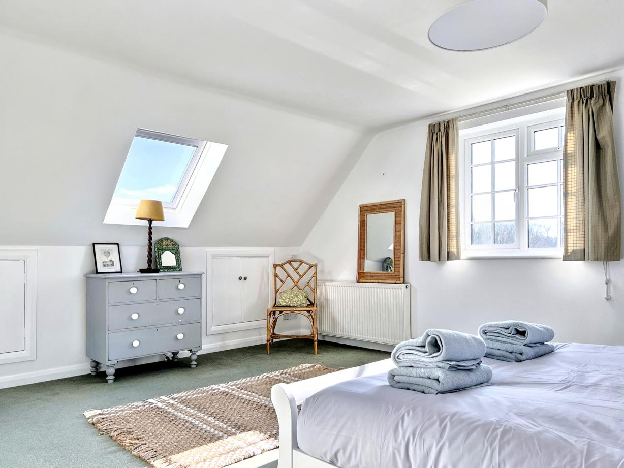 Cocksfield House master bedroom with ensuite access